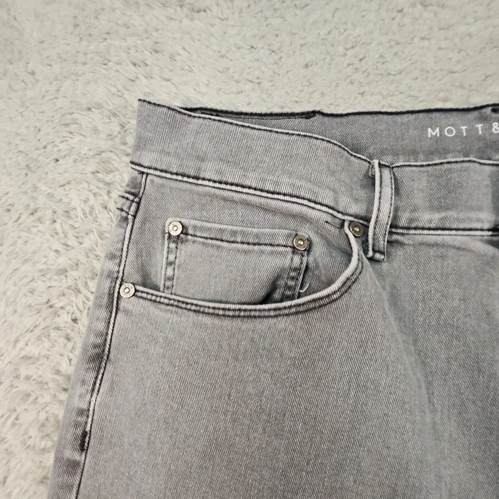 Mott Bow Jeans Mens 34x30 Slim Stone Gray Minimalist Preppy Ultra Soft Stretch